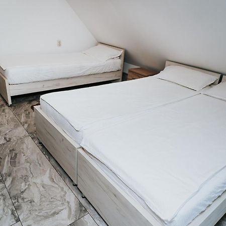 Apartment Attic Sibiu Buitenkant foto