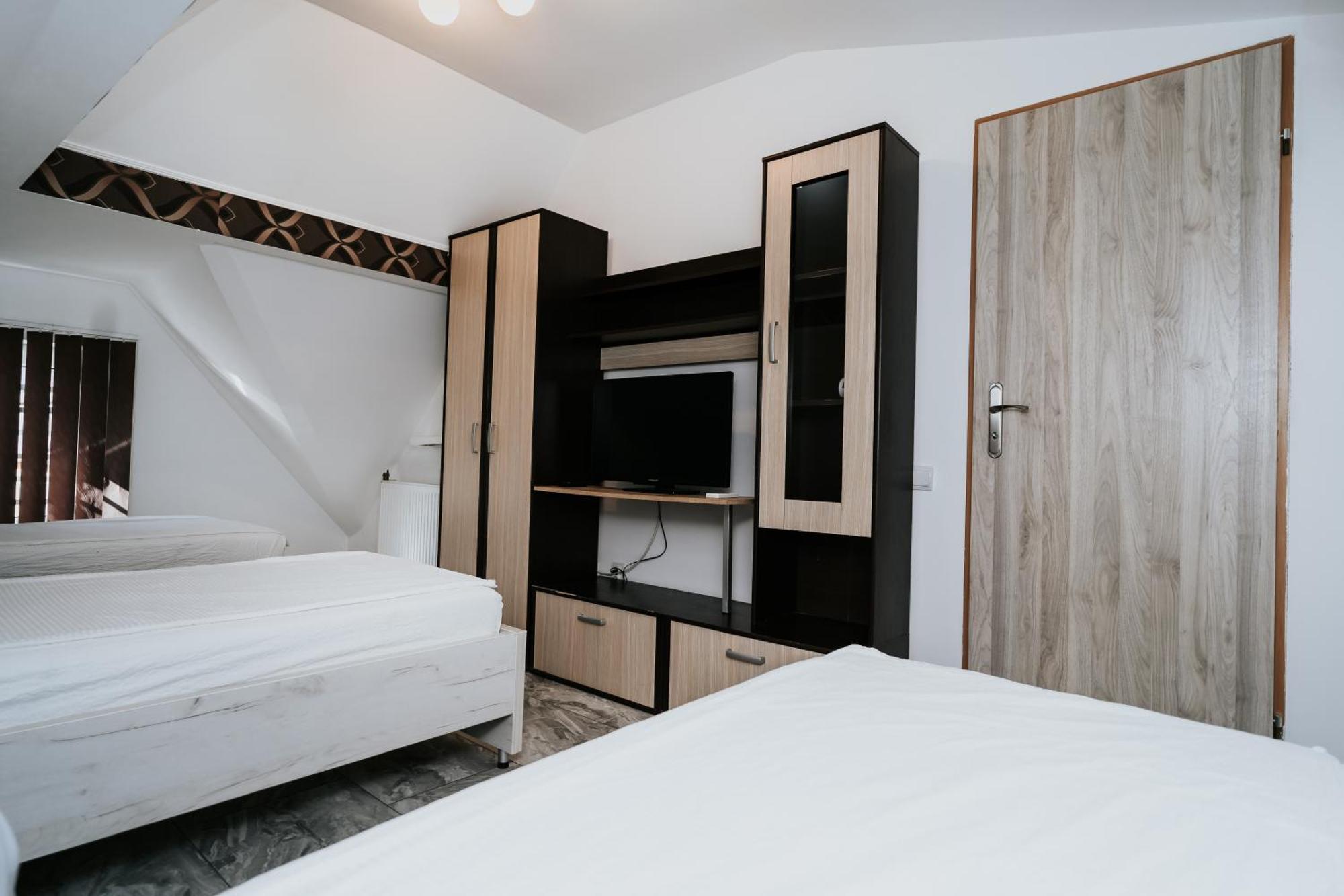 Apartment Attic Sibiu Buitenkant foto